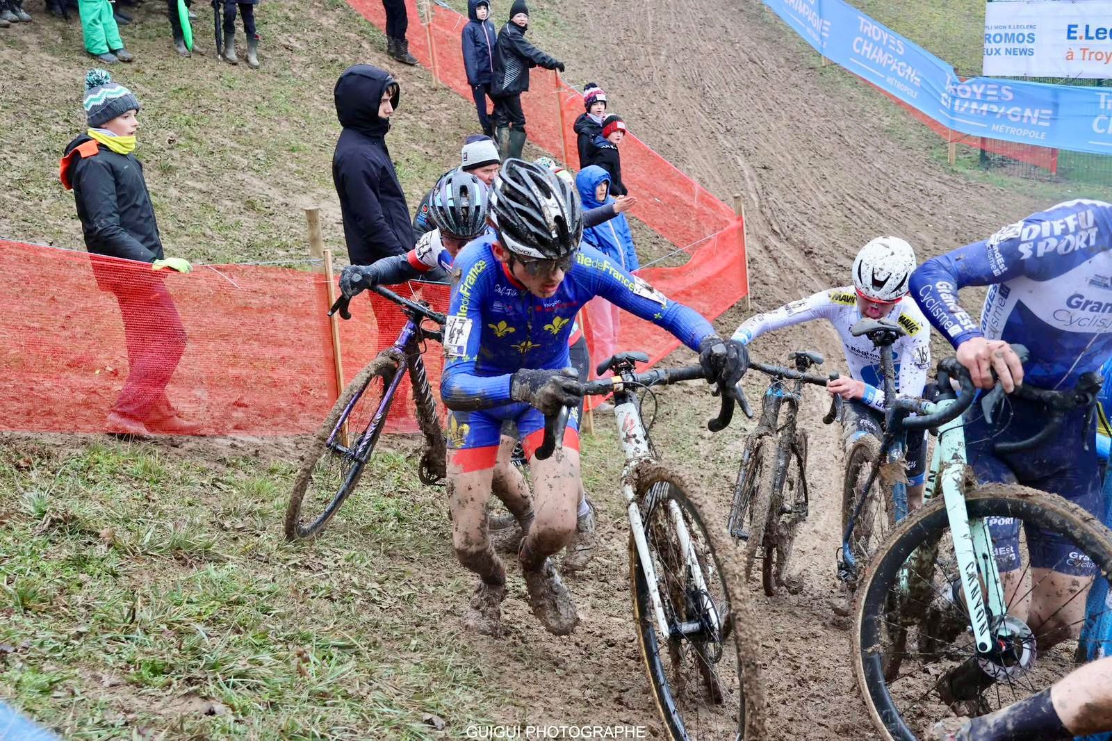 Lire la suite à propos de l’article Championnats de France de cyclo-cross à Troyes